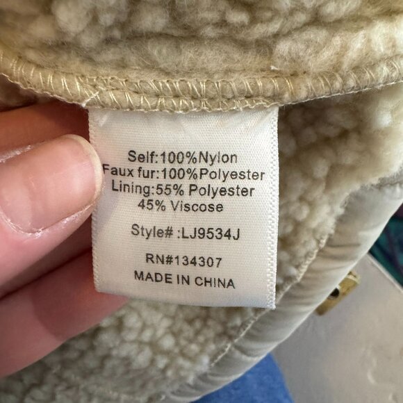 NWT Line and Dot Milan Padded Sherpa Jacket, Belted Jacket, Size Small - Picture 4 of 8